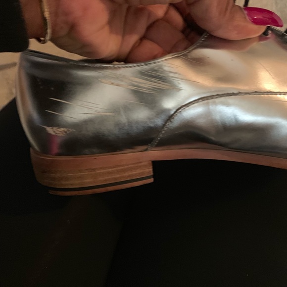 SOLD-Kate Spade Saturday silver shoes 8.5 - Picture 7 of 7